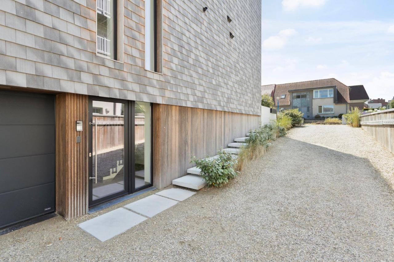 Luxe Strandappartement Met Zonneterras & Parking Appartement